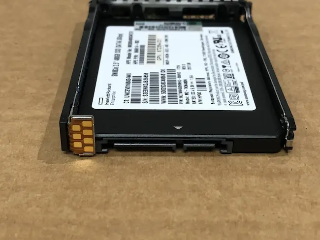 HPE 480GB 832454-001 832414-B21 872518-001 behind
