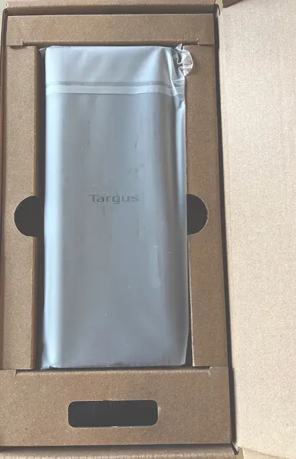 Targus 140W Laptop Portable Power Bank APB081